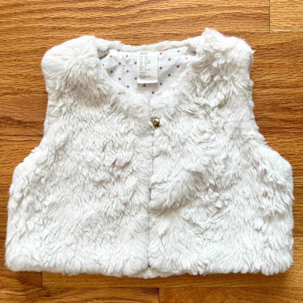H&M white faux fur vest 12M